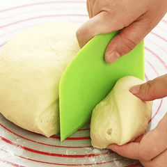 1pc Plastic Cake Cream Spatula Dough Knife Butter Scraper With Plain Smooth Edge Baking Tool For RV - KinglyDay